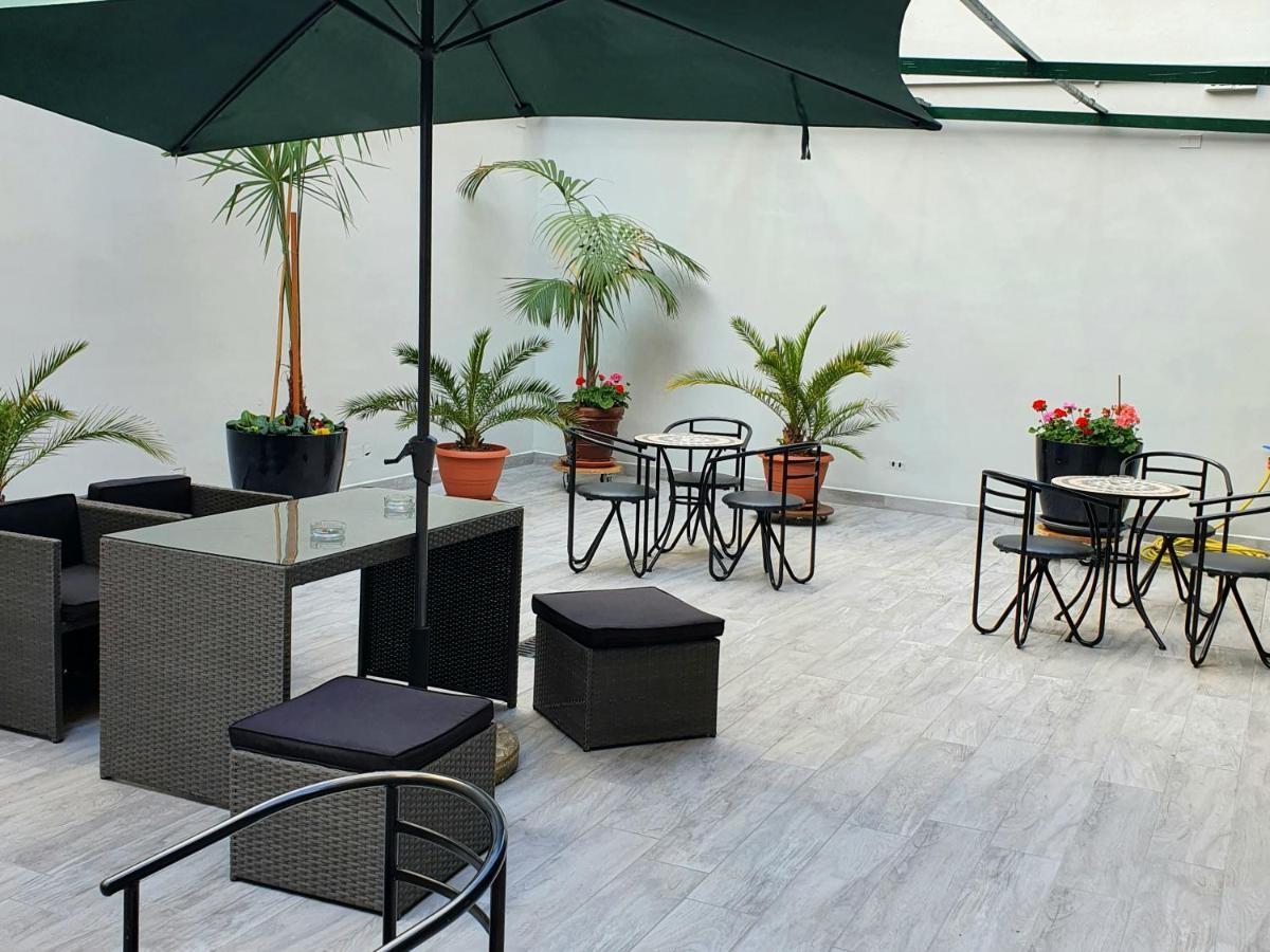 Hotel Perla Massa Lombarda エクステリア 写真